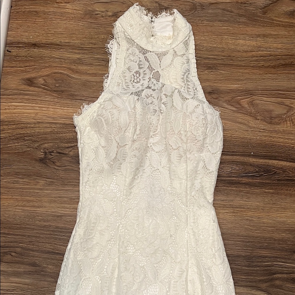 Elegant White Lace Prom Dress - Picture 4 of 5